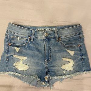 Low rise American Eagle denim shorts